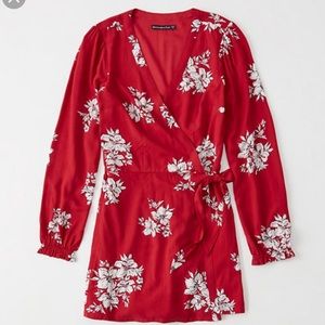 Abercrombie Red Floral Romper Sz XSP NWT